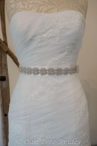  Oak Tree Brides - Daisy